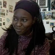 Liz Mcbride's Instagram, Twitter & Facebook