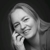 10 "Sandra Dries" profiles