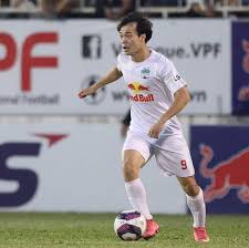 Lê bá tiến tùng 25. VÄƒn Toan Cáº§u Thá»§ Hagl Ä'au Ä'au Cau Há»i Bao Giá» Má»›i Vo Ä'á»‹ch V League