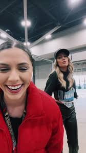 Bobbi Pierce's Instagram, Twitter & Facebook