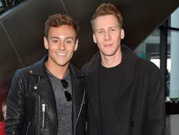 Dustin lance black on his mum's acceptance of his sexuality and meeting husband tom daley | lorraine. O Yodg63zazqom