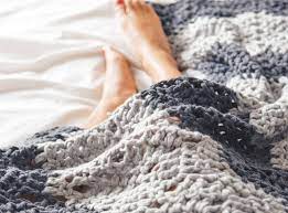 Wir als seitenbetreiber haben couch es uns zur kernaufgabe gemacht, produktpaletten. Gemutliche Decke Hakeln Wunderweib Decke Hakeln Decke Hakeln Einfach Decke Hakeln Fur Anfanger