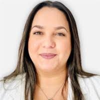 Julie Alicea's Instagram, Twitter & Facebook