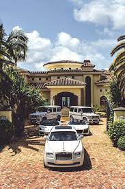 Fine Luxury Guide Www Bocadolobo Com Bocadolobo Luxuryfurniture Exclusivedesign Interiordesign Designideas Liv Luxury Life Luxury Lifestyle Luxury Cars