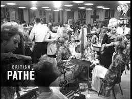 It was vidal sassoon who gave dorothy hamill her iconic wedge mop top. Vidal Sassoon Shows Skills 1967 Youtube