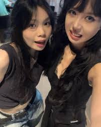 Chloe Tong's Instagram, Twitter & Facebook