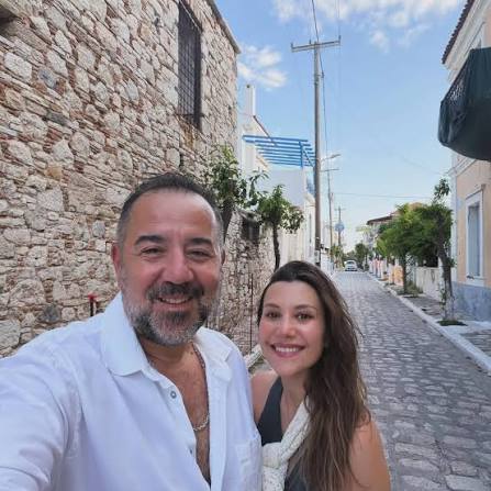 Ata Demirer ve sevgilisi Dilara Alemdar'dan tatil pozları...