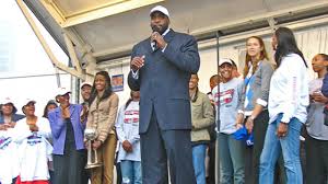 Kwame kilpatrick was born on june 8, 1970 in detroit, michigan, usa as kwame malik kilpatrick. Aed25 Bukh5t6m
