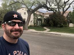 Walter House's Instagram, Twitter & Facebook