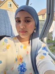 To that friend who has never been tired of listening to my problems. Thank  you. I owe you a lot.