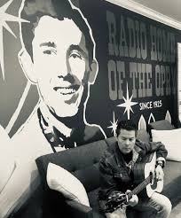 I love adding the artistry of my talented friend @craig_lavin_inlay Craig  Lavin to my work. Here is a concert ukulele Headplate