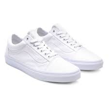 Vans old skool all black skate shoes w gum bottoms mens size 6.5 women's size 8. Old Skool Shoes White Vans