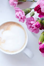 Da Ist Er Wieder Der Montag Darauf Einen Kaffee Mit Karamellsirup Tastesheriff Rezept Karamellsirup Guten Morgen Kaffee Kaffee Liebe