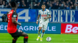 Emerson Palmieri celebra retorno ao Olympique e projeta clássico contra o PSG pelo Francês