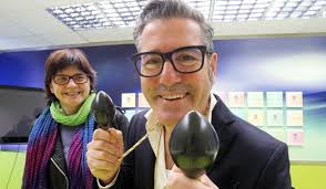 Manuel Cabada, acompañado de la murga PTV, pregonero del Entroido de  Pontevedra