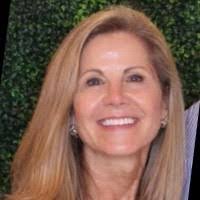 Kristi Castle's Instagram, Twitter & Facebook