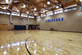 Basketball indoor zum kleinen preis hier bestellen. Private Basketball Court At 6300 S Elm St Burr Ridge Also Includes A Locker Room For The Modest Indoor Basketball Court Indoor Basketball Basketball Court