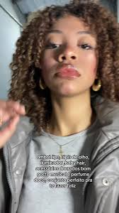 Perfume É Doce Acessório É Dourado