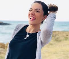 Η έκκληση που έκανε η ηθοποιός στους followers της. H Basw Laskarakh Exei Neo Syntrofo Sthn Zwhs Ths Kai Einai Enas Koyklos Queen Gr