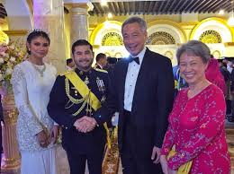 Yang mulia che puan khaleeda binti bustamam merupakan adalah isteri kepada tunku mahkota johor (tmj), tunku ismail idris ibni sultan ibrahim. Foto Sekitar Persandingan Tmj Che Puan Khaleeda