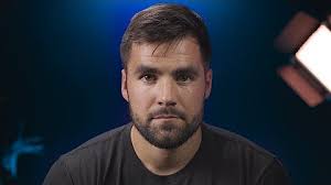 It's a blog, podcast, and youtube channel that helps students be awesome at college. Thomas Frank Youtube