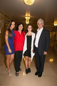 View the profiles of people named eunice munoz. Fotos Aos 87 Anos Eunice Munoz E Homenageada No Teatro D Maria Ii