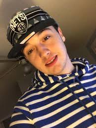 Carson Hamilton (@Carsonhamilto15)