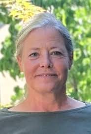 Beth Berglund's Instagram, Twitter & Facebook