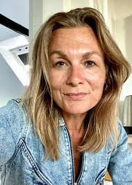 Isabella Ebert's Instagram, Twitter & Facebook