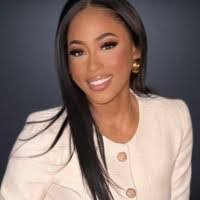 Gail Mangold's Instagram, Twitter & Facebook