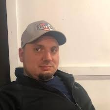 Dan Clemens's Instagram, Twitter & Facebook