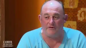 Ils sont arrivés main dans la main, pour le dernier épisode de cette saison de l'amour est dans le pré, diffusé lundi soir sur m6. L Amour Est Dans Le Pre 8 Philippe Est Il Toujours En Couple Il Repond Voici