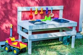 Spieltisch Selber Bauen Mit Diesen 20 Inspirationen Zum Nachmachen Spielplatz Kinder Spielplatz Kinderspieltisch