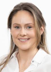 Rowena Oconnor's Instagram, Twitter & Facebook