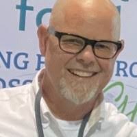 Shawn Tuthill's Instagram, Twitter & Facebook