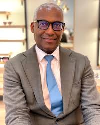 👓 Every face tells a story—let your frames be part of yours. At Clarity,  we'll help you find eyewear that fits your look, lifestyle, and  personality. Schedule your appointment today to discover