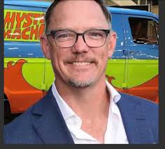 My husband got the best picture with Matthew Lillard ❤️🔪
