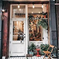 This guide is for coffee lovers who choose quality over • we update the list of places constantly • we keep our finger on the pulse and follow news in the world of coffee • we use the app to get closer to the world of good coffee Monday Pick Me Up I M A Sucker For Cute Little Coffee Shops Nyc Coffeeshop Urban Backyard Decor Coffee Shop