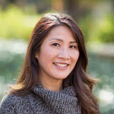 Anne Salinas's Instagram, Twitter & Facebook