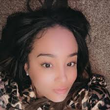 Hi 🤎 Where are we shopping for cute and comfy maternity clothing? It's my  first pregnancy and I've been to several places and can't find anything. My  bump grew out of my