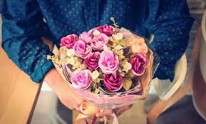 Un uomo è sempre più difficile. Fiori Per San Valentino Quali Regalare A Un Uomo Leitv