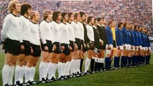 Bab.la is not responsible for their content. Alemania Vs Alemania El Capitulo Que Marco El Futbol