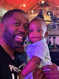 Gorgeous couple!! 😍