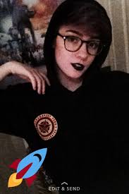 Carter Schneider (@foolsnghouls)