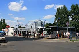 Pracowało w szczecinie 23 tramwajarzy (głównie z poznania ), a pod koniec roku już 560 osób. Dworzec Autobusowy W Katowicach Wikipedia Wolna Encyklopedia