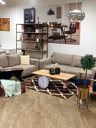 Industrial Skandinavisch Wohnzimmer Inspiration In 2020 Wohnzimmer Inspiration Wohnzimmertische Skandinavisches Wohnzimmer