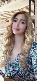 Menke's surgery went well and she's still in great spirits. Thank you all  for the thoughts and prayers! 🩵🩵🩵🩵