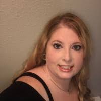 Shelly Spicer's Instagram, Twitter & Facebook