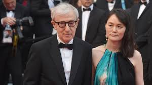 Check spelling or type a new query. Allen V Farrow Neue Doku Wirft Kein Gutes Licht Auf Woody Allen Stern De
