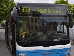 Die kunden:innen von bus und bahn, sowie die radfahrer sind die großen nutznießer des gemeinsamen projektes von öbb, land vorarlberg und der. Unterhaltung Auf Ganzer Linie Buslinie 303 Feiert Hohenems Vol At